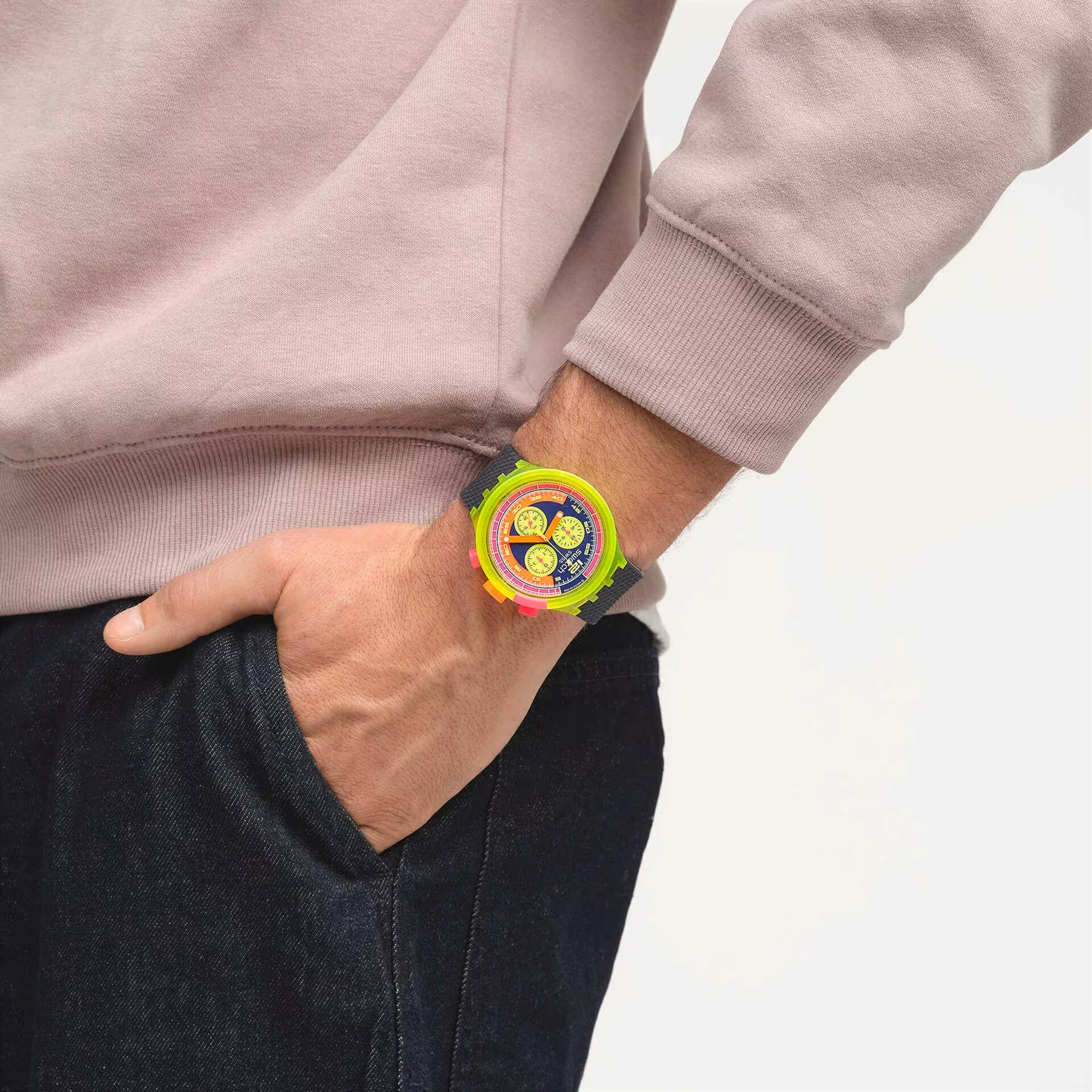 Swatch Neon to the Max SB06J100