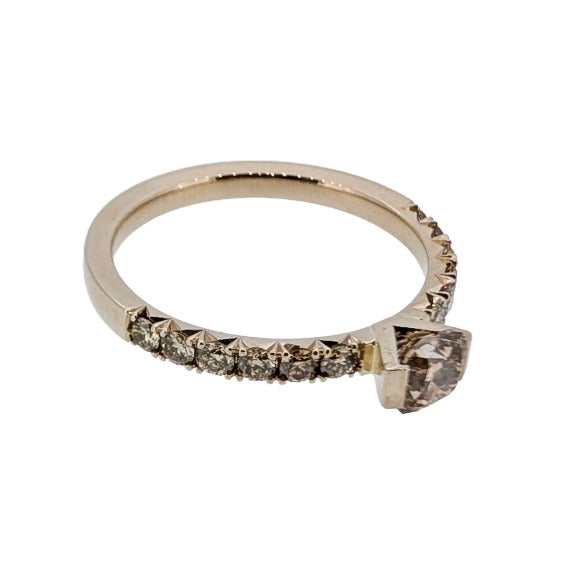 noën Sparkle Ring "medium" in 585/- gold with 6 diamonds
