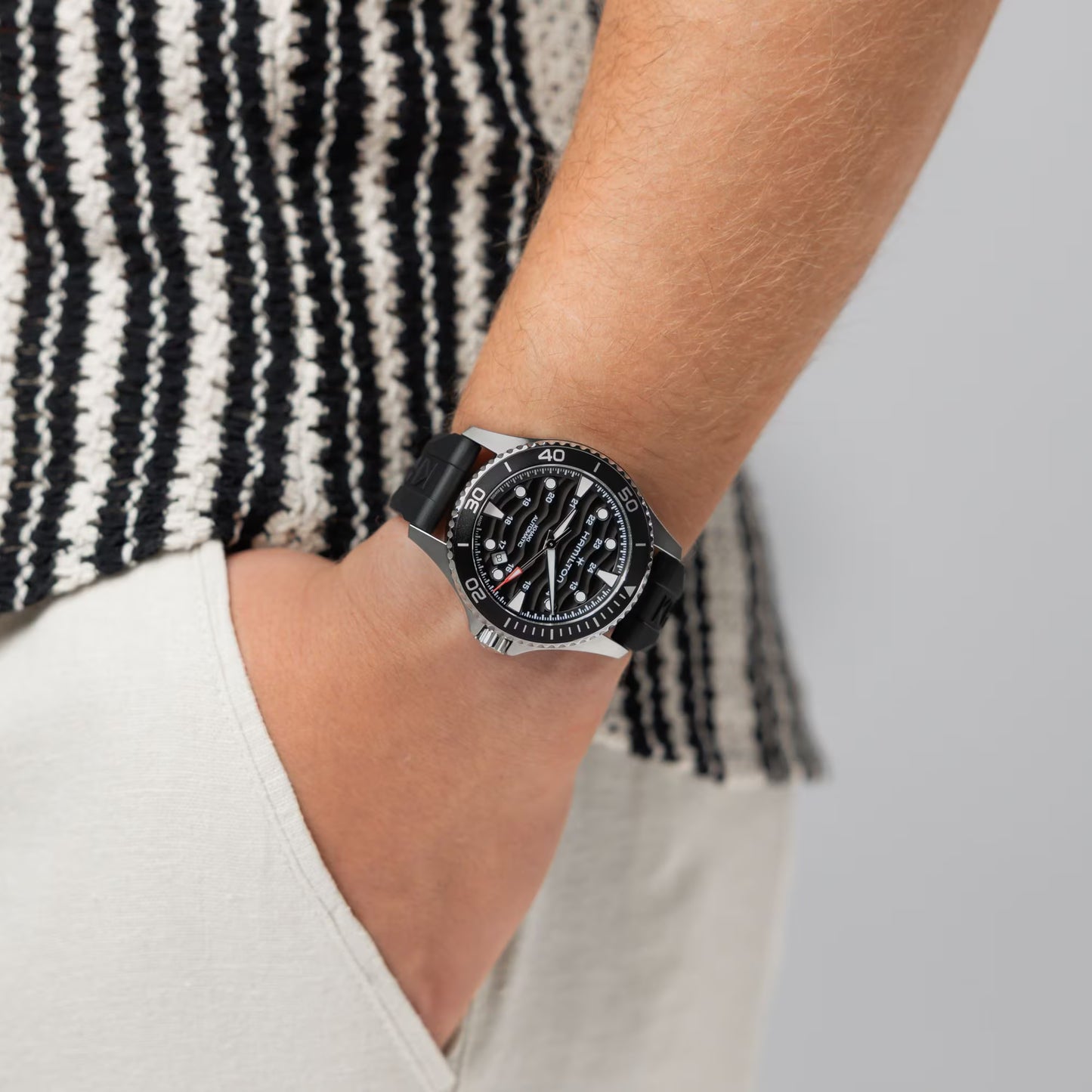 Hamilton Khaki Navy Scuba Auto 40 mm H82415330