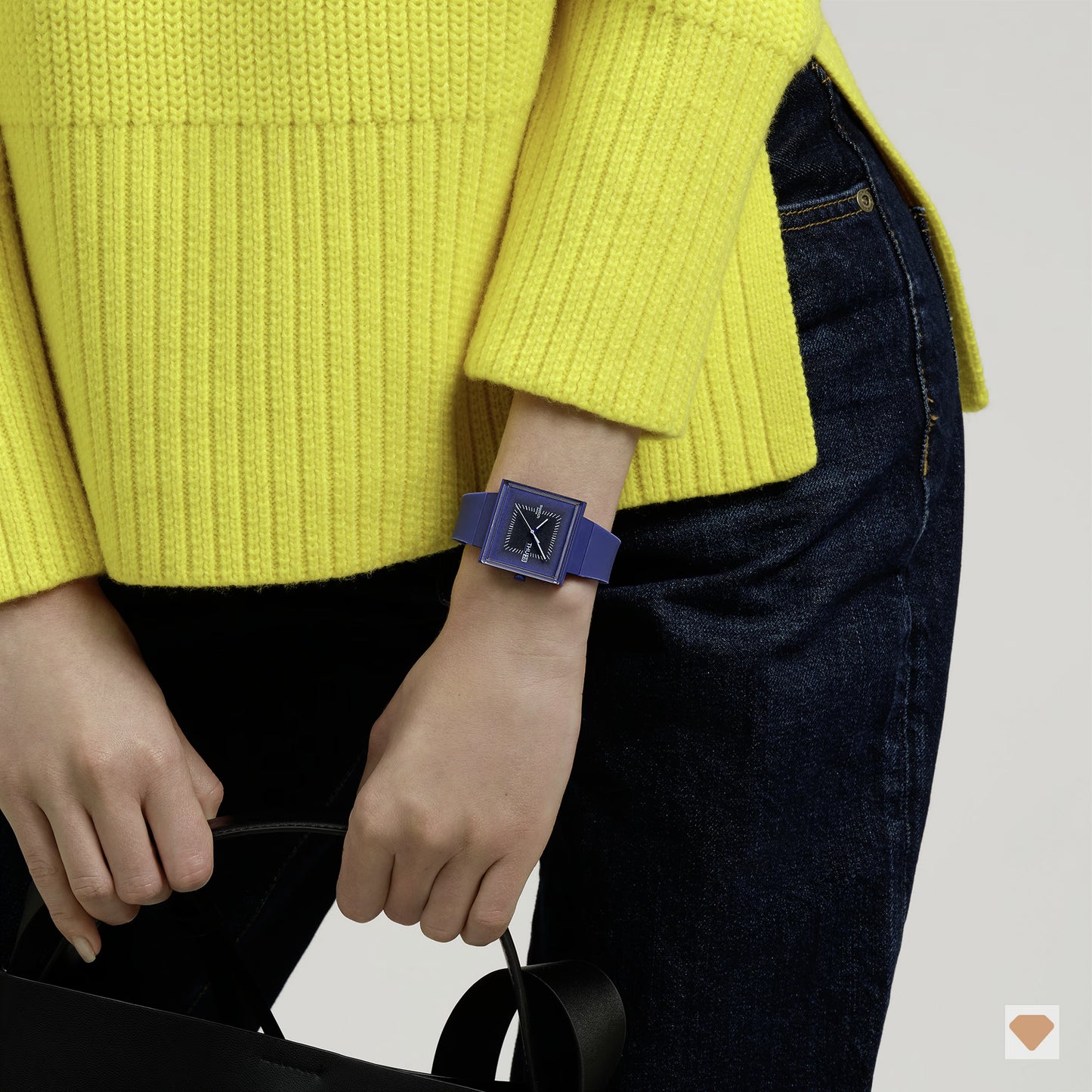 Swatch Squarely Blacklight SO34N700