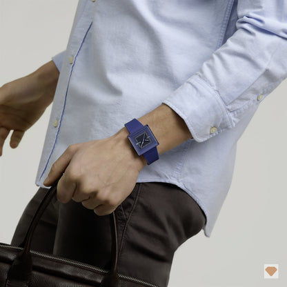 Swatch Squarely Blacklight SO34N700